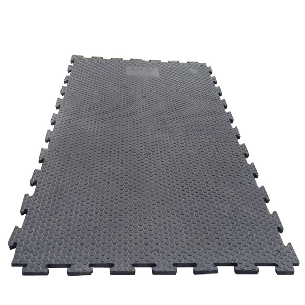 Stable Mats - smooth surface interlocking mats 4'x4'x3/4 - The Barnyard  Supply Co